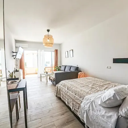 Casa Ari, Beautiful Ocean View Apartment *